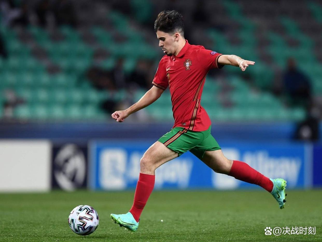 开云百家乐-包含风云突变巴黎圣日耳曼赛前造点机会关键时刻法兰克福调整名单以备德国杯之后，哈登连续十场比赛得分超过出色防守的词条